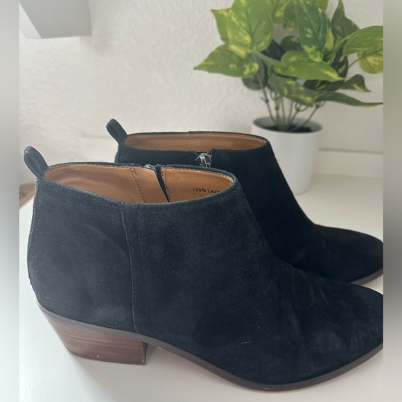 J Crew Booties - size 9 - Picture 1 of 6
